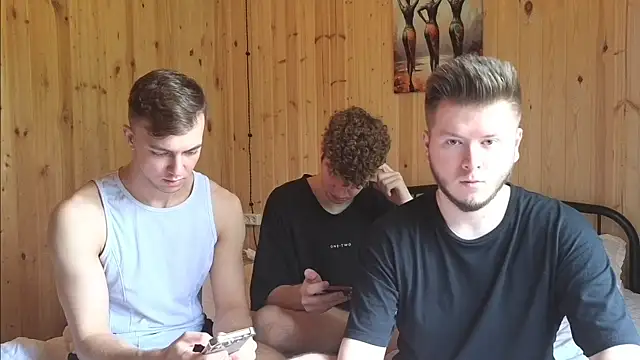 Snapshot of boys_sobolisha chatting on June 24, 9:52 am boys sobolisha online show from June 24, 9:52 am