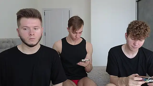Snapshot of boys_sobolisha chatting on July 22, 8:28 am boys sobolisha online show from July 22, 8:28 am