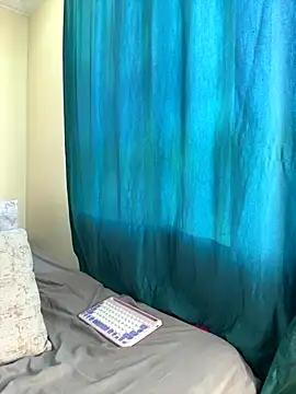 Ivelleee  online show from October 28, 10:23 pm