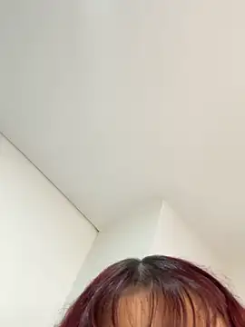 Ivelleee  online show from February 3, 9:42 pm