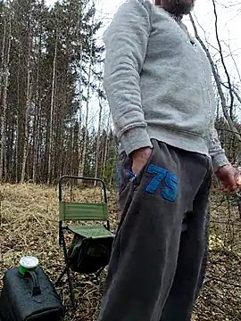 LucysSluttyHubby online show from April 24, 3:14 pm