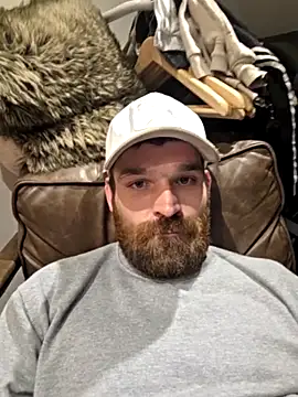 Snapshot of LKC94 chatting on November 6, 5:08 am LKC94 online show from November 6, 5:08 am