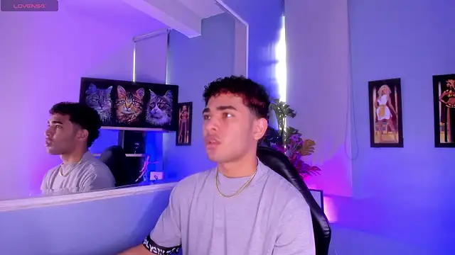 Snapshot of LucasCarterr_ chatting on November 6, 8:32 pm LucasCarterr online show from November 6, 8:32 pm