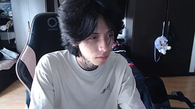 xIce Boy online show from December 21, 2:13 pm