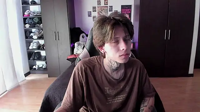 xIce Boy online show from February 10, 1:59 pm