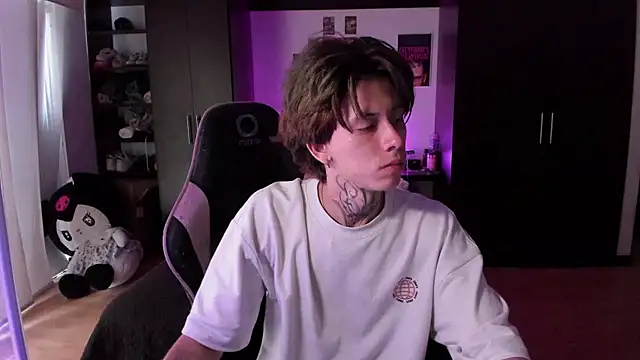 xIce Boy online show from February 13, 1:29 pm