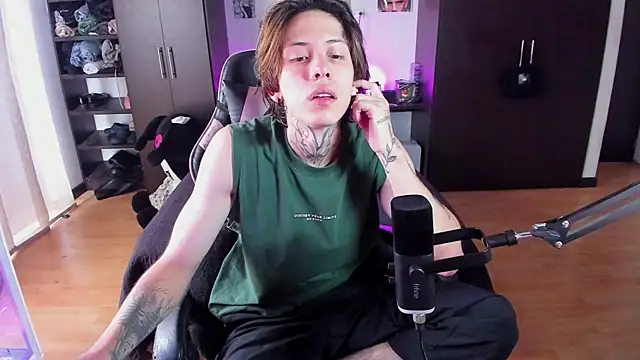 xIce Boy online show from March 28, 5:01 pm