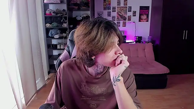 xIce Boy online show from April 20, 6:20 pm