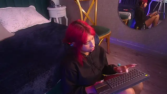 Karin Ks online show from March 20, 9:48 am