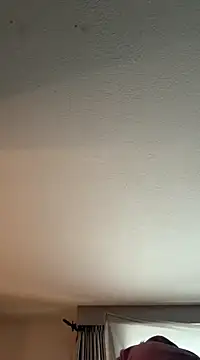 Snapshot of 2brokegirlz chatting on March 11, 4:07 pm 2brokegirlz online show from March 11, 4:07 pm