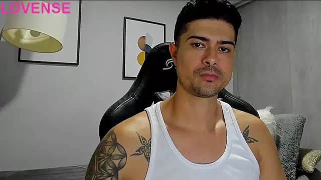 Snapshot of Dante_Storm chatting on September 23, 2:03 am Dante Storm online show from September 23, 2:03 am