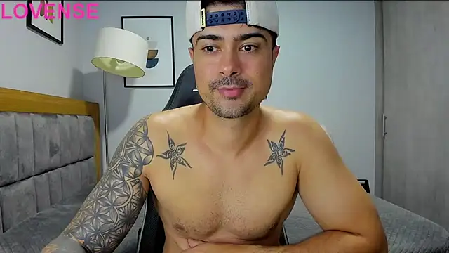 Snapshot of Dante_Storm chatting on September 24, 6:28 am Dante Storm online show from September 24, 6:28 am