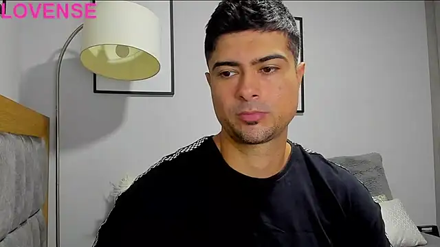 Snapshot of Dante_Storm chatting on October 14, 9:54 am Dante Storm online show from October 14, 9:54 am