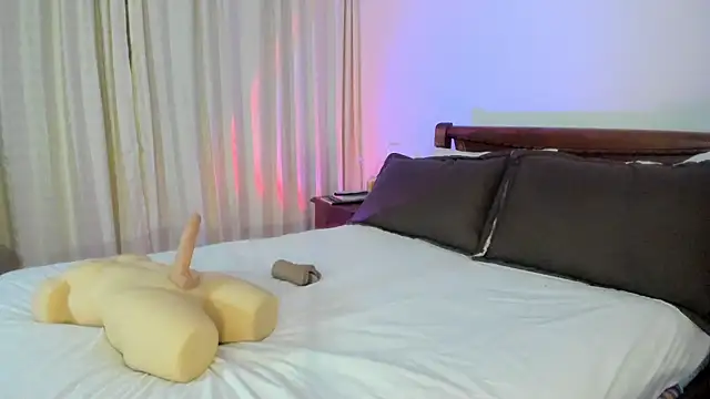 Hat girl online show from September 30, 4:17 am