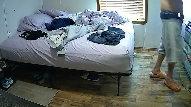 Muffdiver718 online show from March 18, 7:31 pm