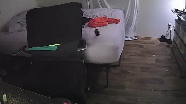 Muffdiver718 online show from September 28, 8:31 am