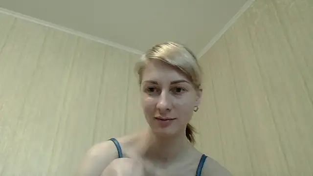 Snapshot of _Black-Panther_ chatting on May 11, 2:45 pm Black-Panther online show from May 11, 2:45 pm