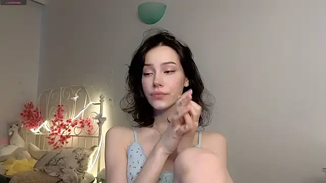 Snapshot of glamourr chatting on June 16, 9:23 am glamourr online show from June 16, 9:23 am