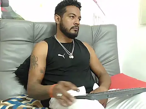 BladeFoxxx1 online show from September 18, 8:49 am