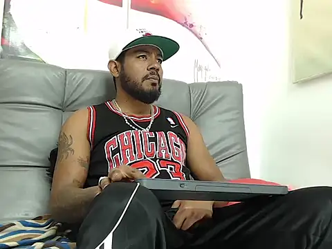 BladeFoxxx1 online show from September 27, 9:14 am