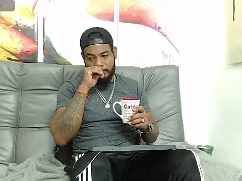 BladeFoxxx1 online show from November 9, 9:07 am