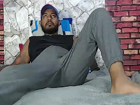 BladeFoxxx1 online show from March 28, 2:55 am