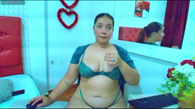 Snapshot of Alana_Jobs chatting on June 11, 8:18 pm Alana Jobs online show from June 11, 8:18 pm
