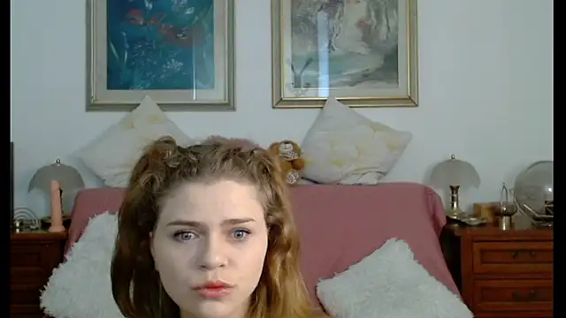 Snapshot of HaleyReedme chatting on March 14, 7:26 am HaleyReedme online show from March 14, 7:26 am
