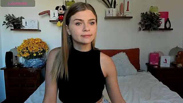 Snapshot of HaleyReedme chatting on November 5, 7:41 am HaleyReedme online show from November 5, 7:41 am