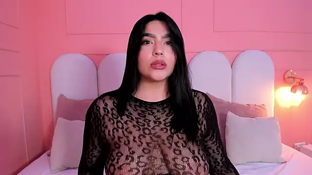 eva sainnt online show from November 3, 2:13 am