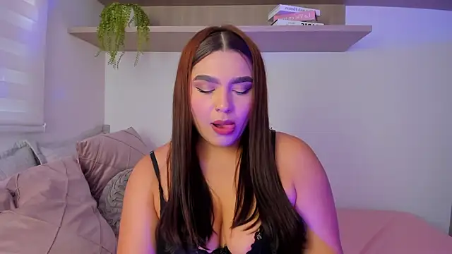 eva sainnt online show from July 8, 7:18 pm