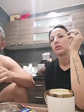 Snapshot of yourflowerpink chatting on October 25, 4:42 am yourflowerpink online show from October 25, 4:42 am