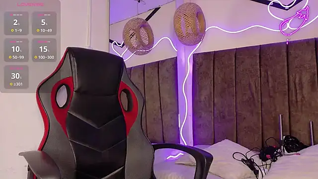 natasha  black online show from October 28, 7:38 pm