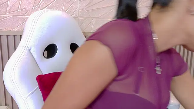 Gaviluc  online show from April 15, 11:50 am