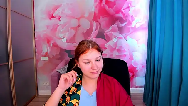 AngelinaLow online show from April 21, 11:38 am