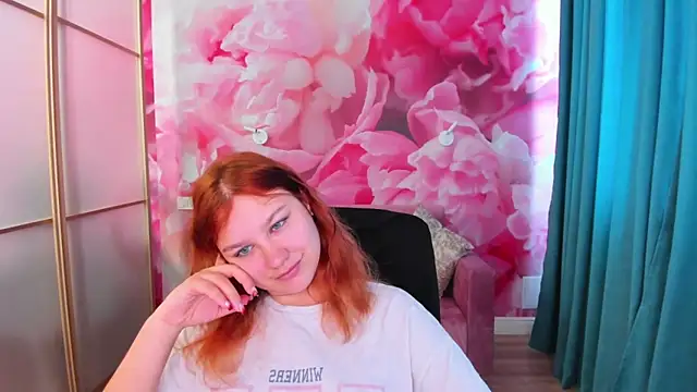 AngelinaLow online show from June 6, 11:26 am