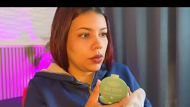 TiffanyWalk online show from April 6, 12:50 pm