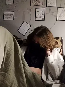 felimelii online show from March 19, 11:25 pm