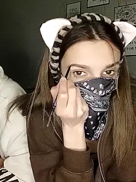 felimelii online show from March 21, 7:35 pm