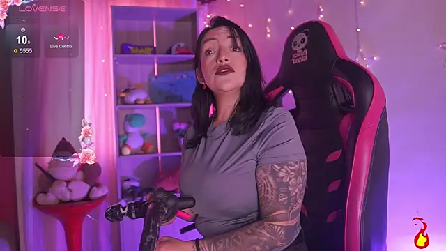 Madison Mayer online show from April 22, 12:39 pm