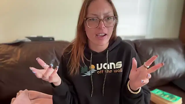 Snapshot of SpaceCowWhore chatting on June 18, 3:49 pm SpaceCowWhore online show from June 18, 3:49 pm