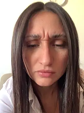 luci brecman online show from April 26, 5:32 pm