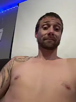 Stillhard8925 online show from November 10, 9:47 pm