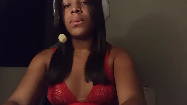 Snapshot of cammydebora chatting on October 1, 1:00 am cammydebora online show from October 1, 1:00 am