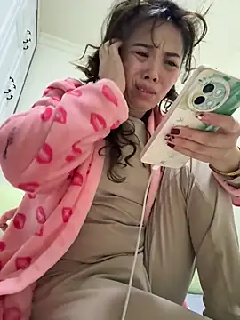 aa520uv online show from March 12, 1:23 am