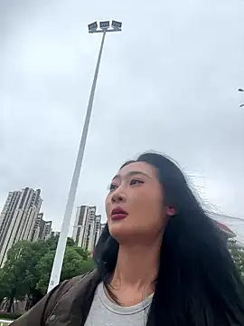 Snapshot of linger-23 chatting on October 25, 7:27 am linger-23 online show from October 25, 7:27 am