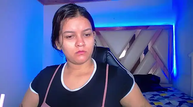 Snapshot of kriss_sweetboobs10 chatting on March 22, 12:25 pm kriss sweetboobs10 online show from March 22, 12:25 pm