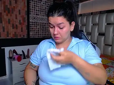 Snapshot of kriss_sweetboobs10 chatting on September 19, 12:39 pm kriss sweetboobs10 online show from September 19, 12:39 pm