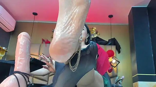 Kendraa Hot online show from March 6, 12:29 am