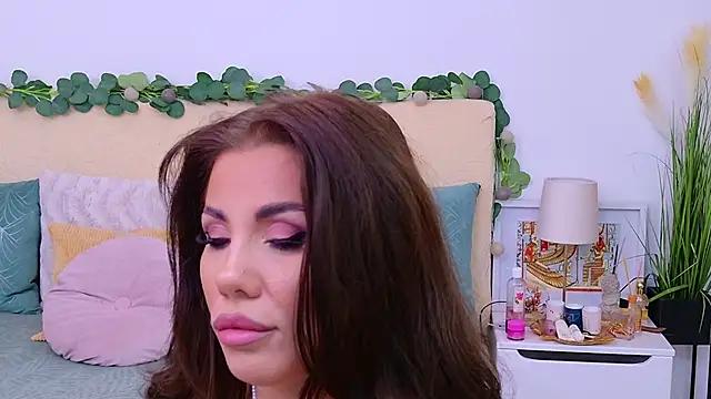 CelineReys online show from September 12, 5:24 pm